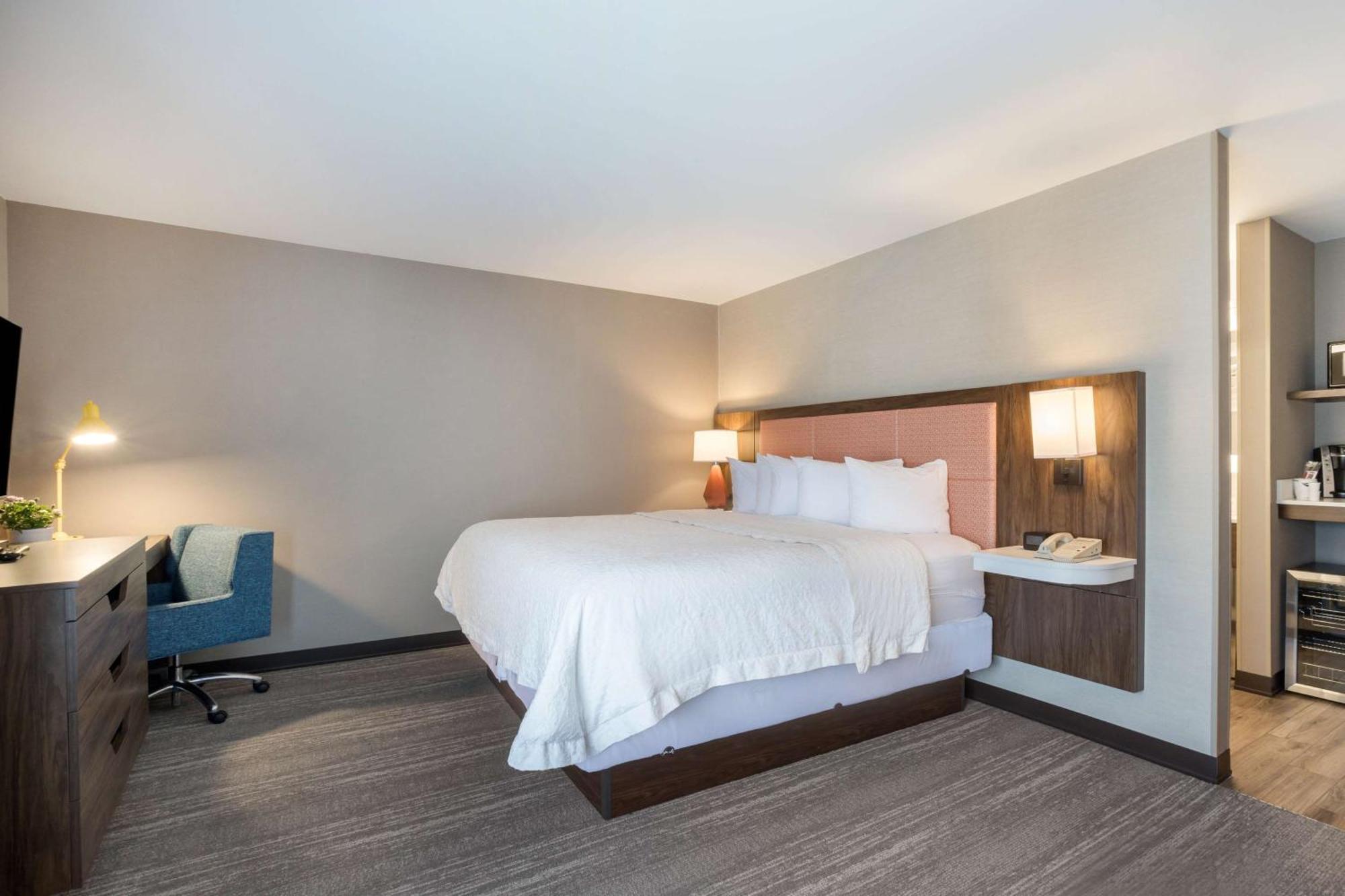 Hampton Inn Princeton Buitenkant foto