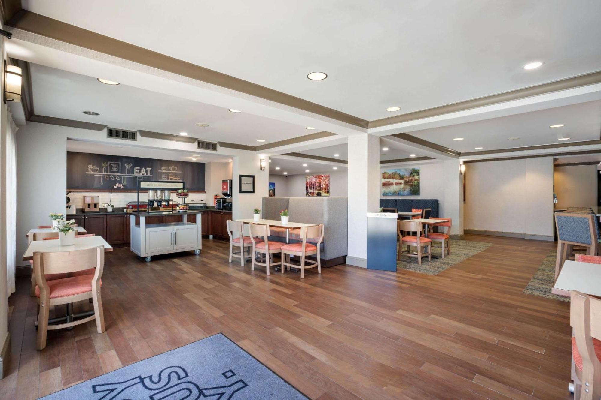 Hampton Inn Princeton Buitenkant foto