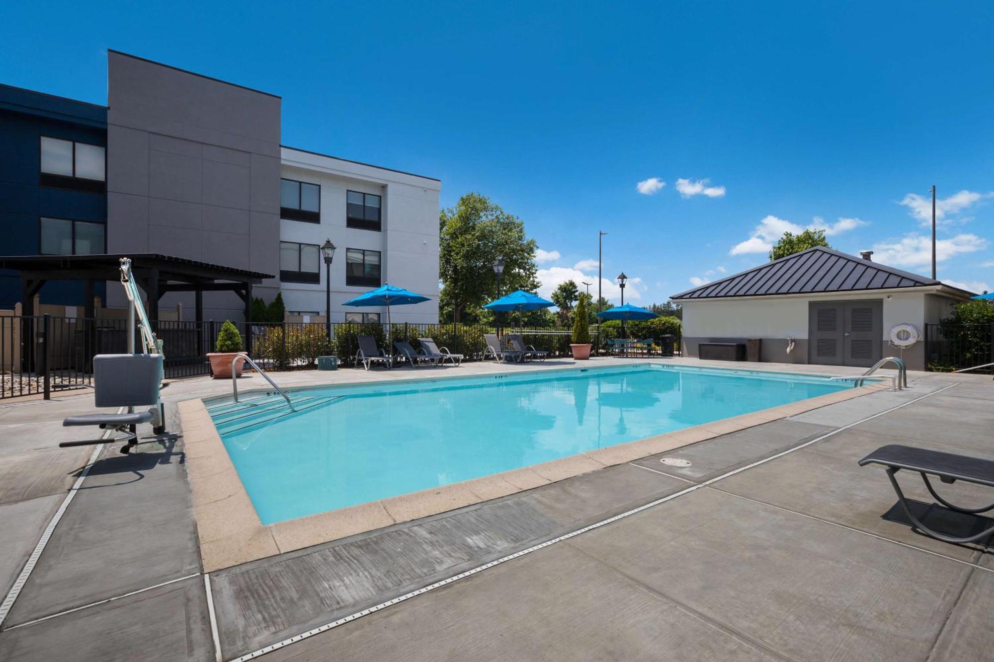 Hampton Inn Princeton Buitenkant foto
